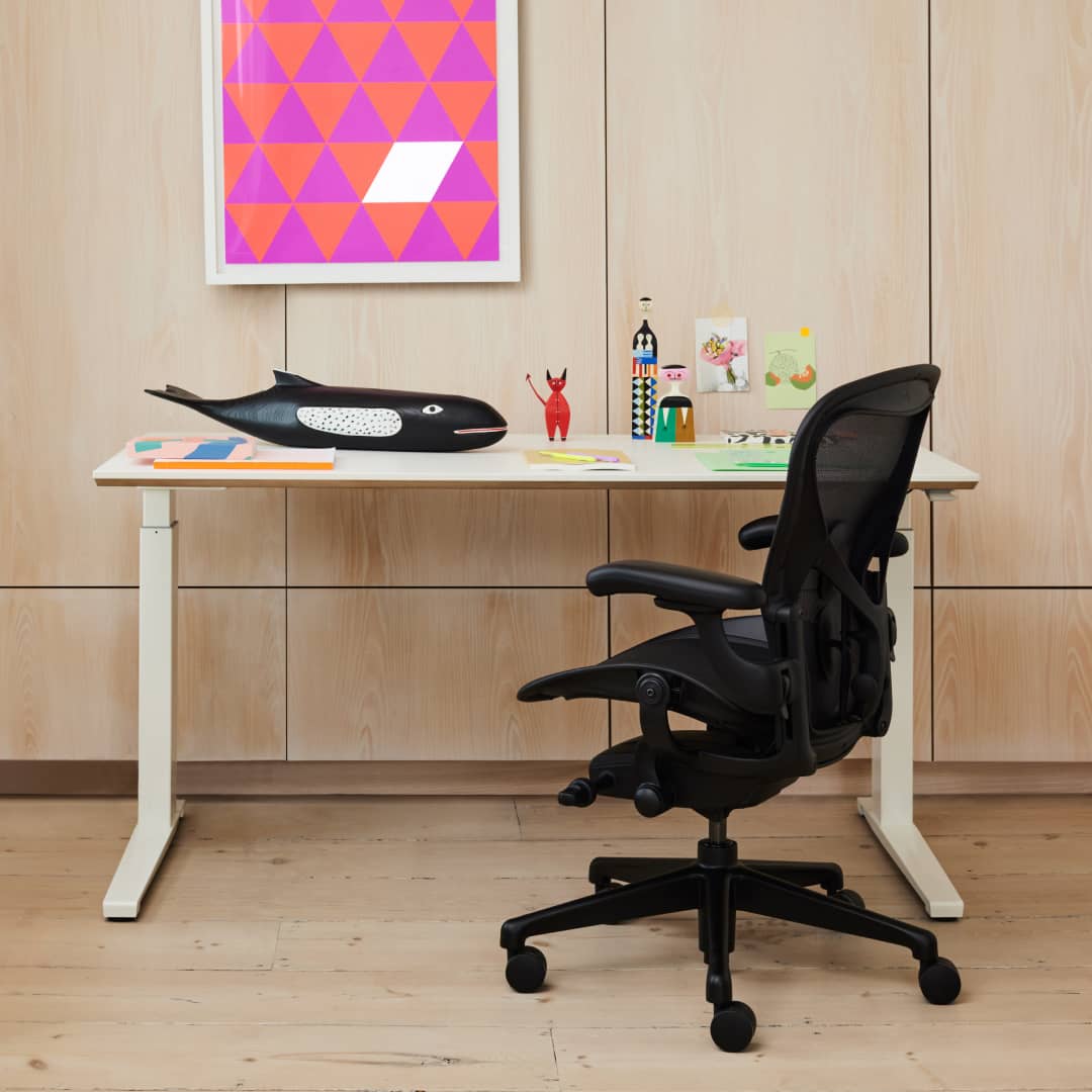 Aeron Chair with the Renew Sit-to-Stand Desk