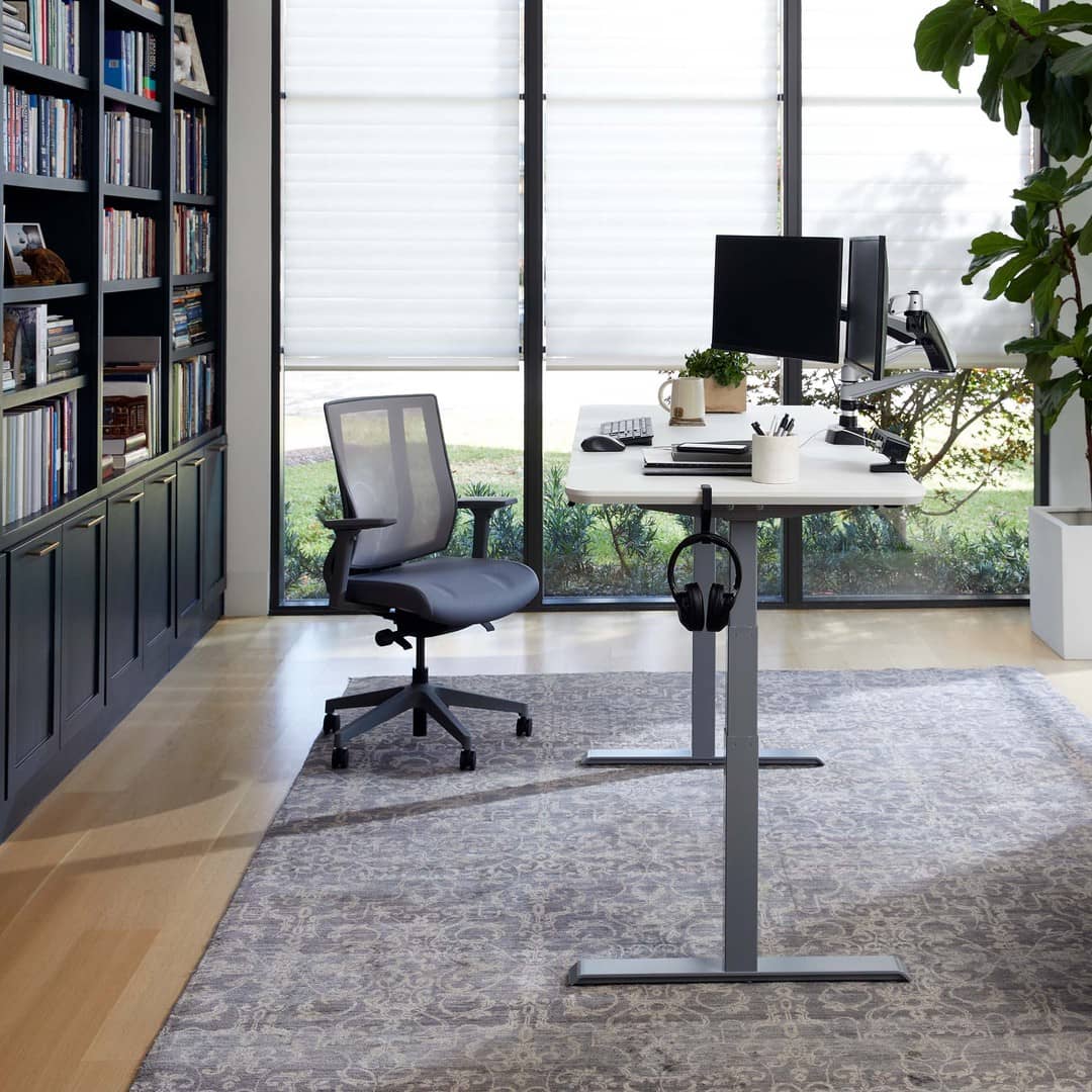 Vari Essential sit-stand desk